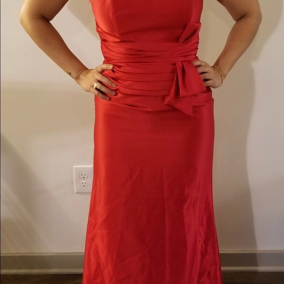 SCOTT McCLINTOCK Red Ballgown SZ 6 - Picture 5 of 8